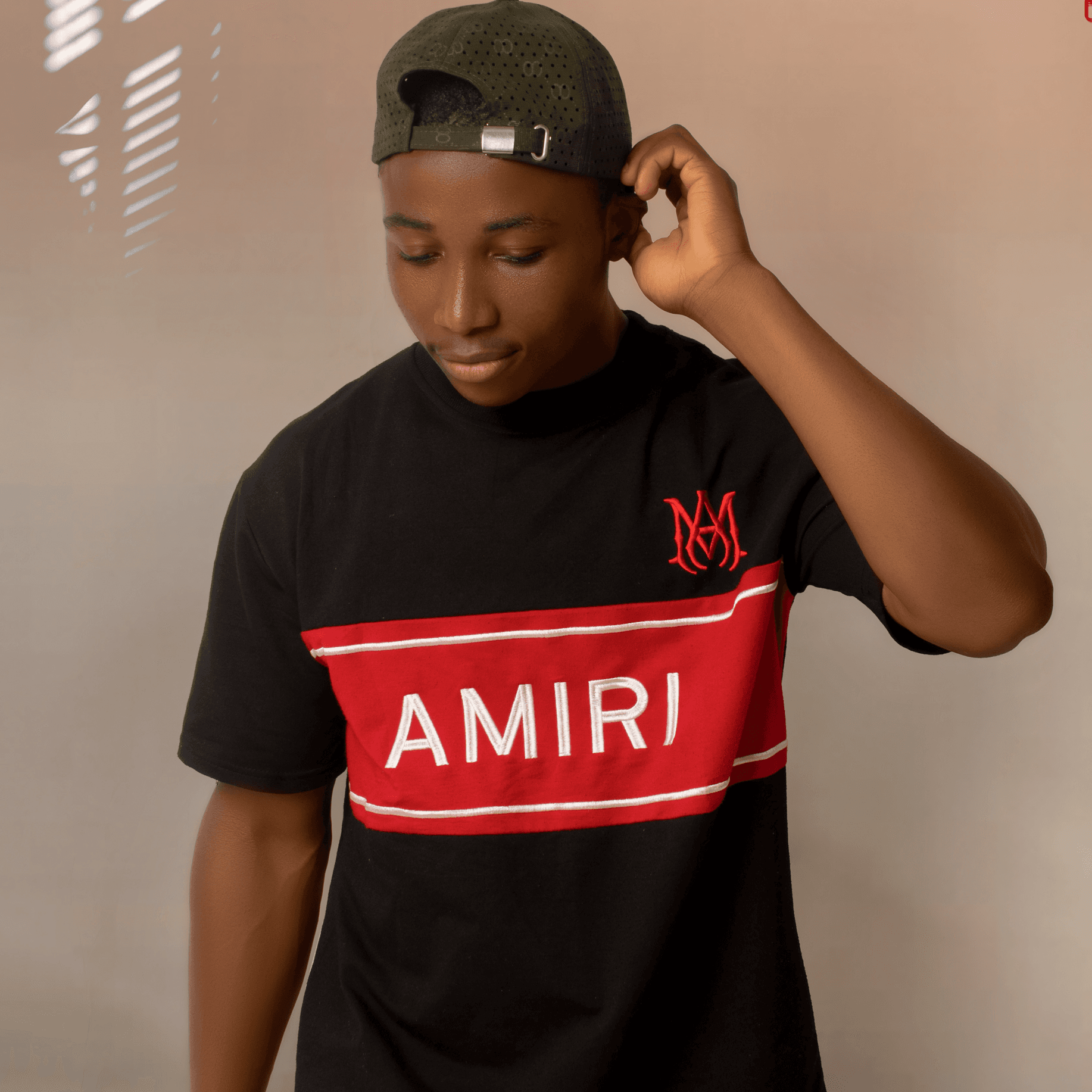 artist profile picture