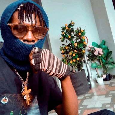 artist profile picture